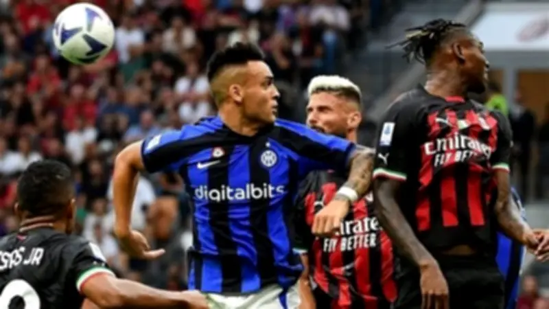 إنتر ميلان يهيمن على أرقام الدوري الإيطالي بموسم استثنائي