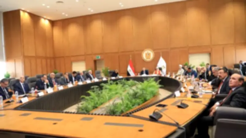وزير التعليم العالي يوجه بتحديث البرامج الأكاديمية لمواكبة سوق العمل