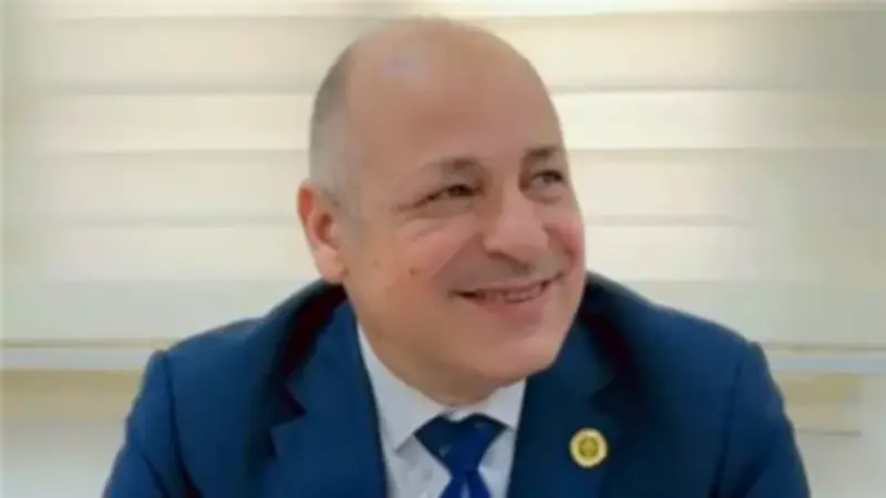 مستشار عسكري: إيران تخطط لبروتوكول مع عمان لانتزاع مضيق هرمز من النفوذ الأمريكي