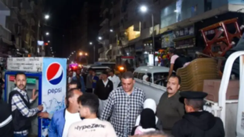 محافظ الإسكندرية يتابع إزالة الإشغالات بحي المنتزة في جولة مفاجئة