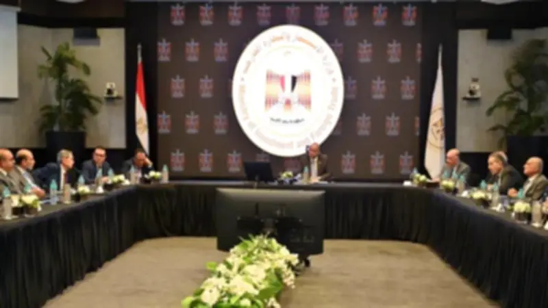 وزير الاستثمار يبحث مع الغرف التجارية دعم الصادرات وزيادة التبادل التجاري