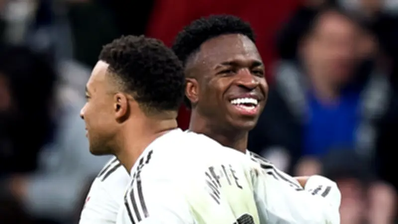 محلل مدريدي: خطيئة فينيسيوس لا تقارن بما فعله مبابي!