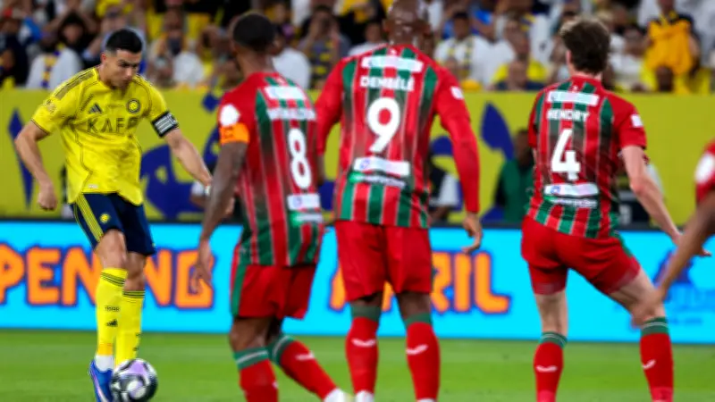 الاتفاق يستقر على بيدرو إيمانويل مدرباً خلفاً لجيرارد والشهري