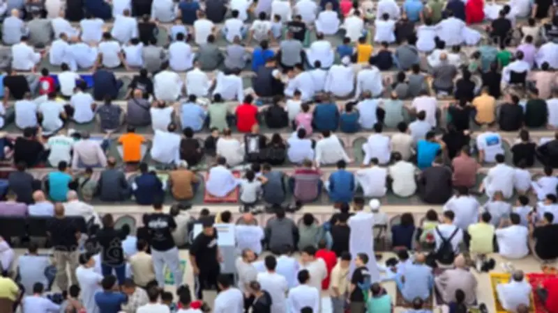 دليلك الكامل لصلاة العيد: الحكم والوقت والكيفية من دار الإفتاء