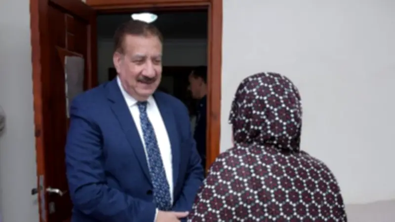 محافظ بورسعيد يزور دار حسن بدراوي لسعادة المسنات ويشيد بالخدمات