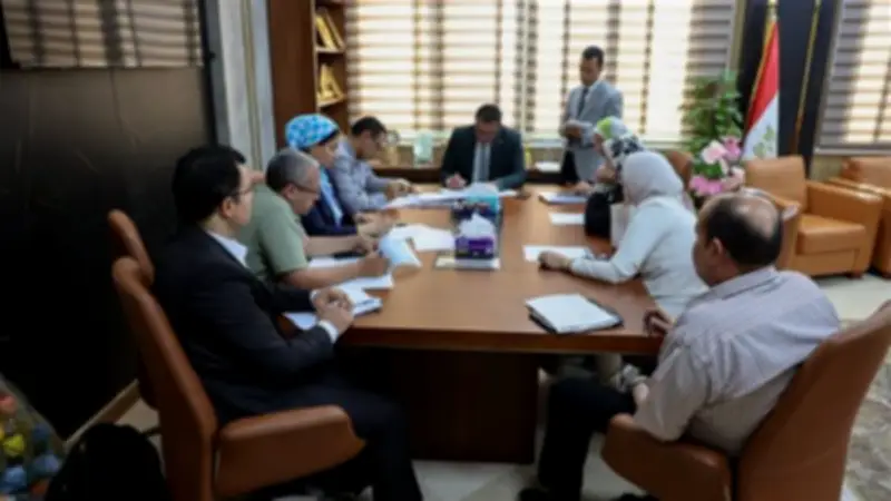 رئيس جامعة المنصورة الأهلية يناقش خطة تعيين المعيدين لدعم الكوادر الأكاديمية