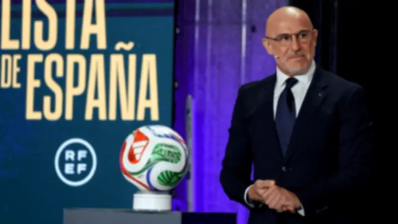 دي لا فوينتي يعلق على استبعاد لاعبي ريال مدريد من قائمة إسبانيا