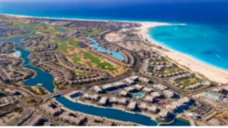 قبل وبعد.. مقارنة تظهر حجم الإنجاز لشكل الساحل الشمالي خلال سنوات