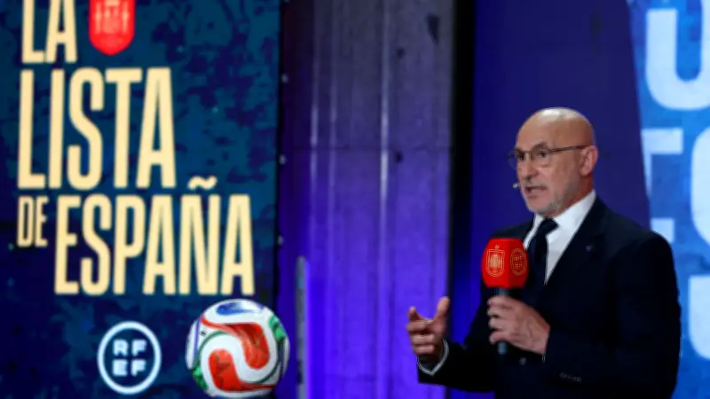 الصحافة الكتالونية تسخر من غياب لاعبي ريال مدريد عن تشكيلة العام في كرة القدم