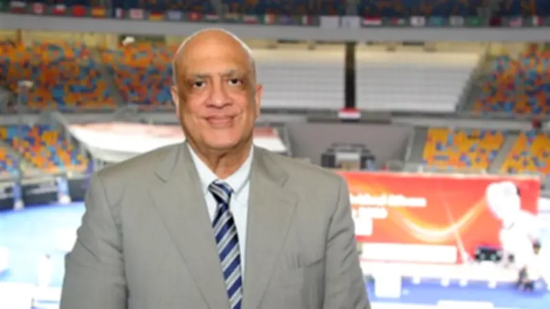 طارق الحسيني: إشادات دولية لتنظيم كأس العالم لسلاح السيف بمصر