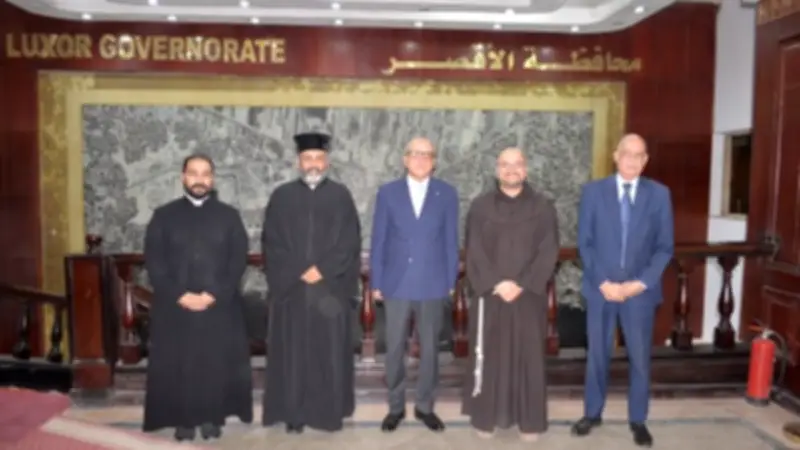 محافظ الأقصر يستقبل وفد مطرانية الأقباط الكاثوليك لتهنئة عيد الأضحى