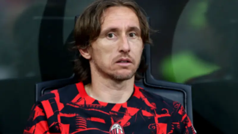 مفاجأة: مودريتش يتلقى عرضًا للعودة إلى ريال مدريد في منصب إداري