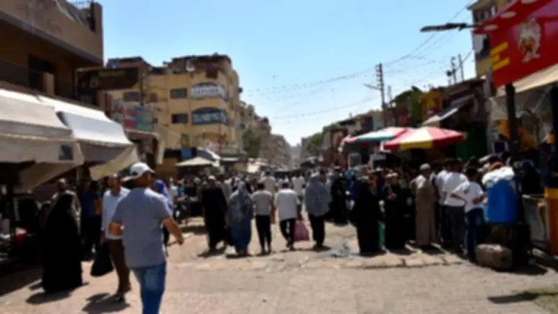 محافظ أسوان يوجه برفع الإشغالات وإعادة الانضباط لسوق السيل