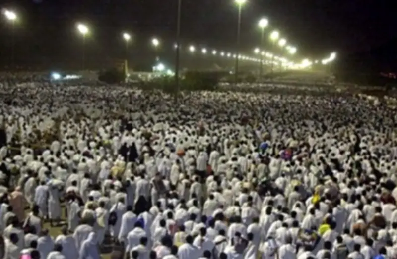 نفرة حجاج بيت الله الحرام من عرفات إلى المزدلفة بعد أداء الركن الأعظم