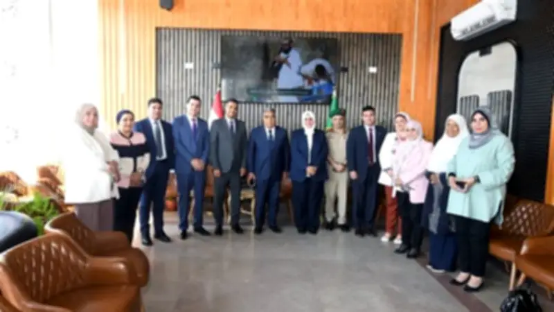 محافظ الدقهلية يستقبل المهنئين بعيد الأضحى ويؤكد على الوحدة الوطنية