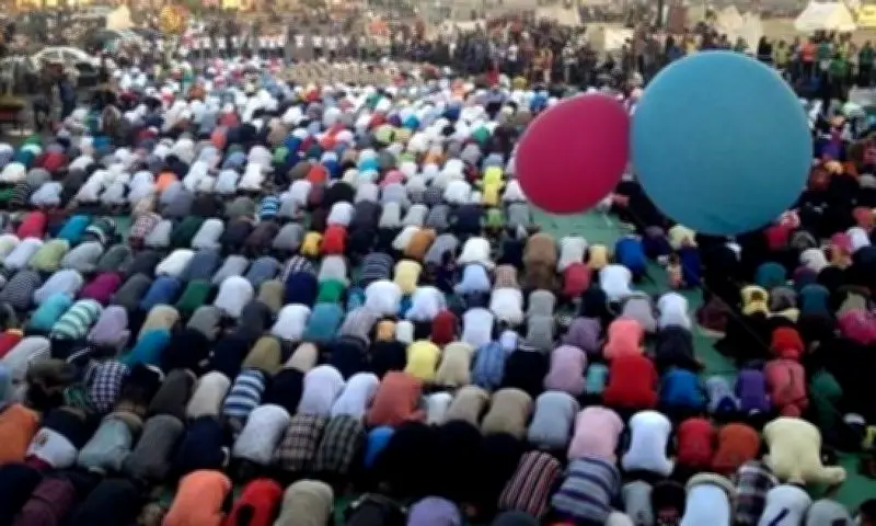 كيفية صلاة عيد الأضحى وآدابها وسننها وصيغة تكبيرات العيد