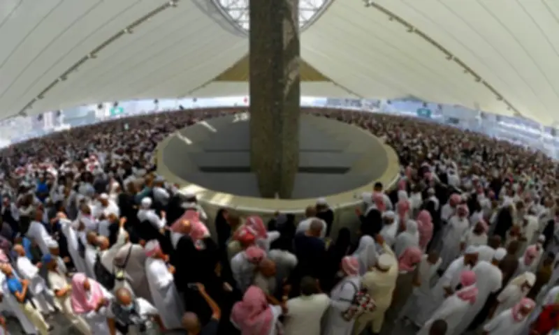 كيفية رمي الجمرات في الحج: أحكام المتعجل والمتأخر وعدد الحصيات