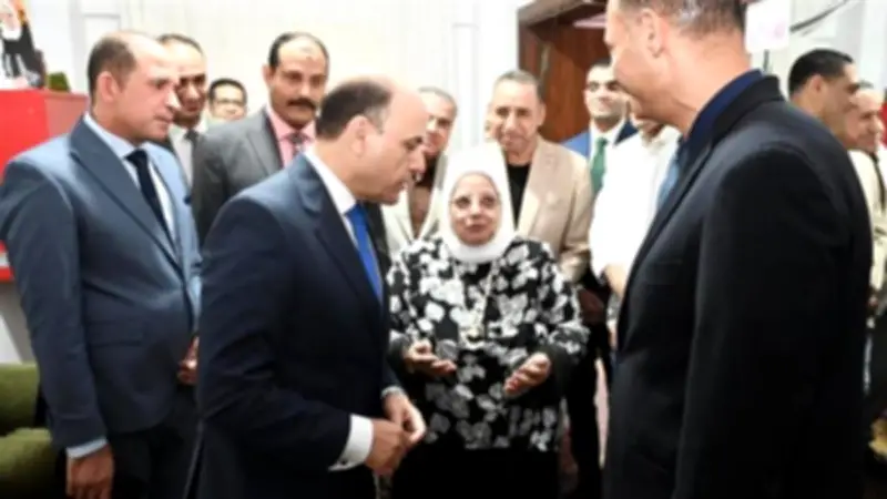محافظ الغربية يشارك الأيتام وكبار السن فرحة عيد الأضحى ويوزع هدايا الرئيس