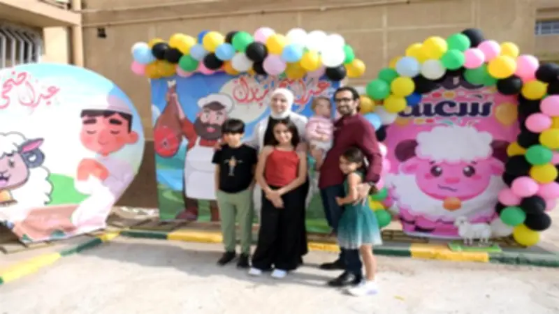 رئيس جامعة القاهرة يتابع توزيع الأضاحي بأسعار مخفضة على العاملين