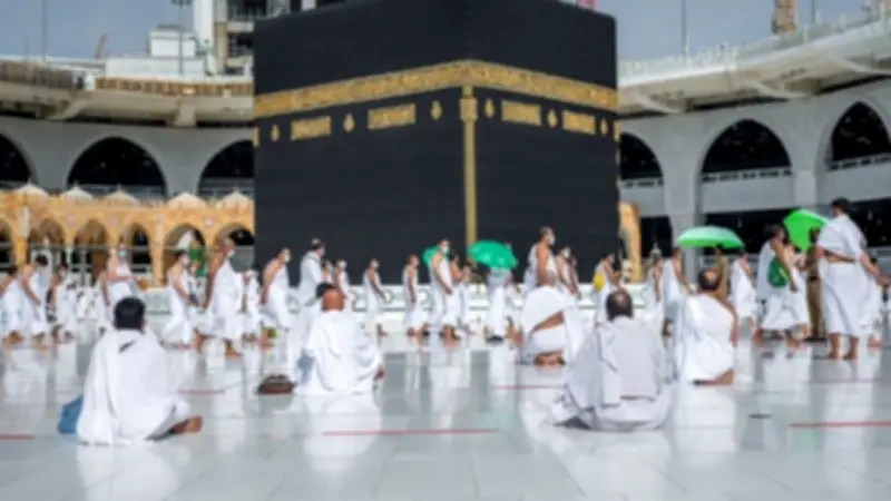 كيفية الطواف حول الكعبة وأركانه وشروطه.. تعرف على التفاصيل الكاملة