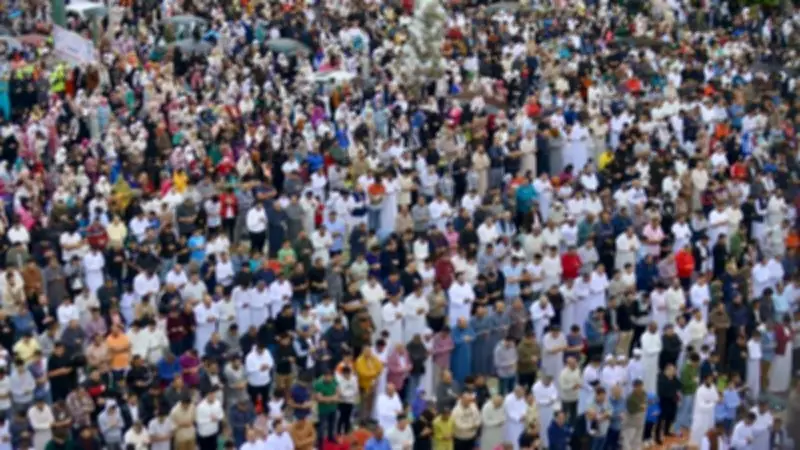 دعاء أول يوم العيد.. كلمات قصيرة ومستجابة لزيادة الرزق والبركة