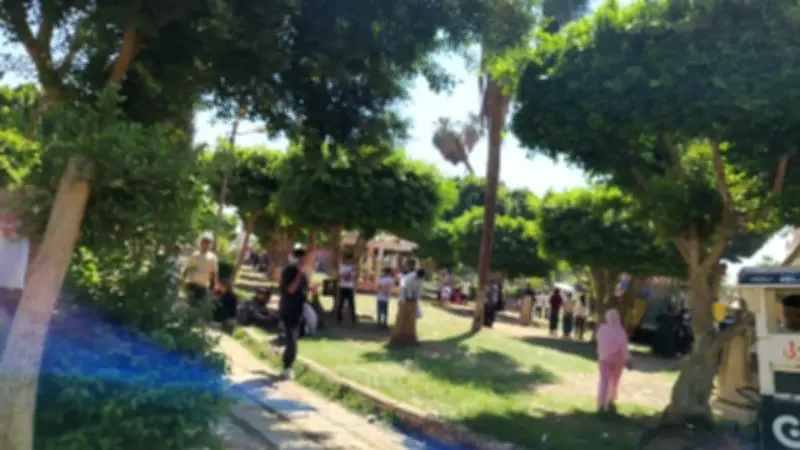 إقبال كثيف على الحدائق والمتنزهات للاحتفال بعيد الأضحى في أسيوط