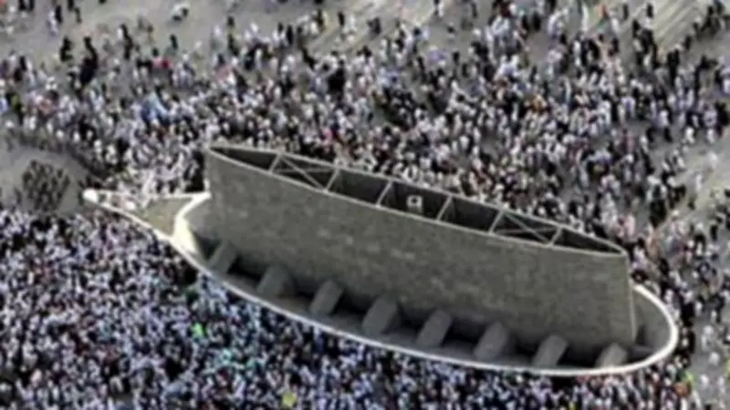 ضيوف الرحمن يواصلون رمي الجمرات وأداء مناسك الحج في الأراضي المقدسة