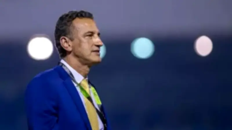 حقيقة اقتراب تشاموسكا من تدريب الأهلي وكشف تفاصيل جديدة