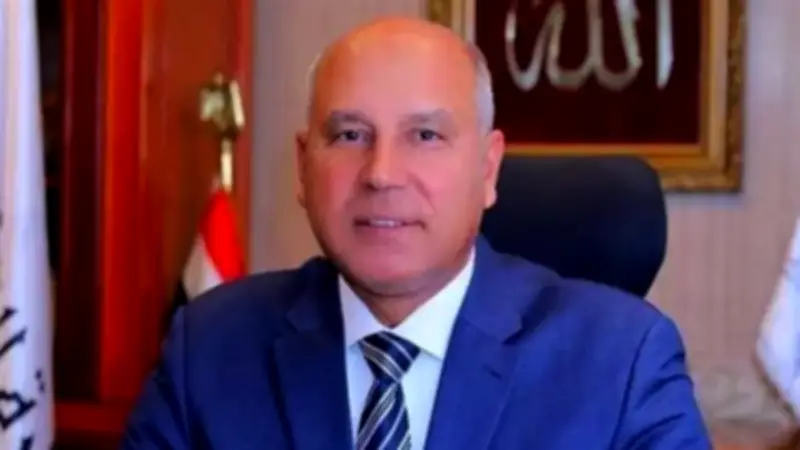 وزير النقل يتابع انتظام حركة القطارات والمترو والموانئ في ثاني أيام عيد الأضحى