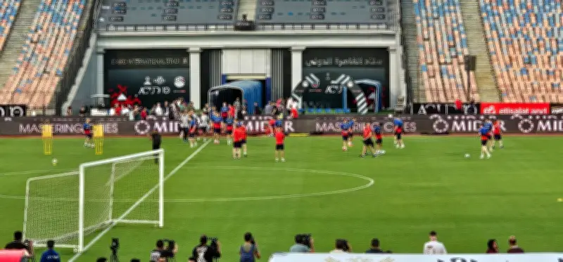 استعدادات لودية الفراعنة: المنتخب الروسي يخوض مرانًا مفتوحًا على استاد القاهرة