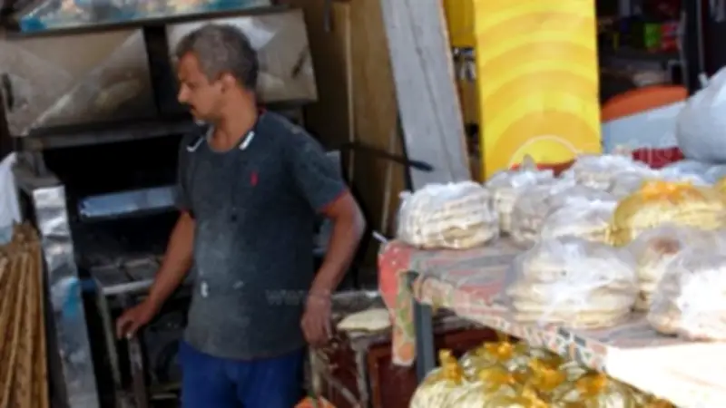 محافظ أسوان يضبط سيارة تهرب أنابيب البوتاجاز المنزلي للمخابز