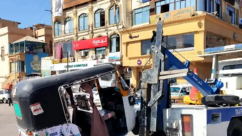 محافظ أسوان يوجه بتكثيف الحملات المرورية خلال عيد الأضحى لتحقيق الانضباط والسيولة