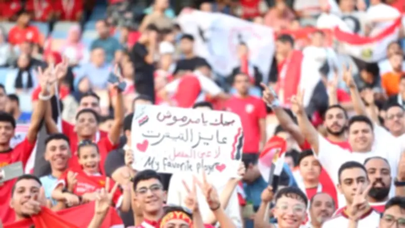 جماهير منتخب مصر تتسابق للحصول على قمصان نجوم الفراعنة قبل لقاء روسيا الودي