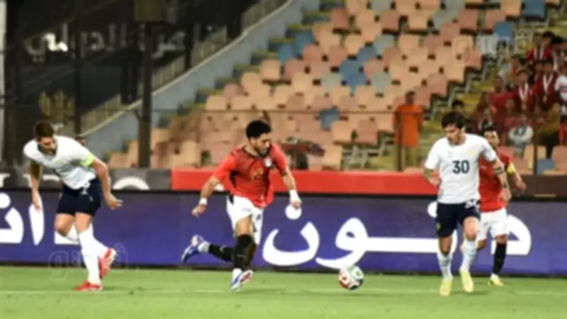 مصر وروسيا يتعادلان سلبياً في الشوط الأول من الودية التحضيرية للمونديال