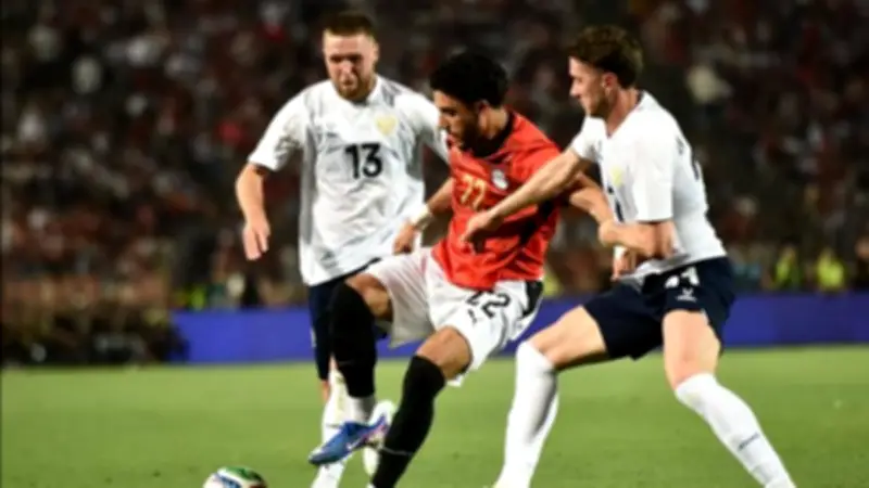 منتخب مصر يتوج بكأس العاصمة الجديدة بعد الفوز على روسيا بهدف زيكو