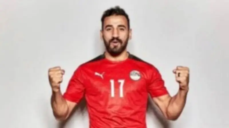 أمير هشام يشيد بمهند لاشين: لاعب كبير من زمان