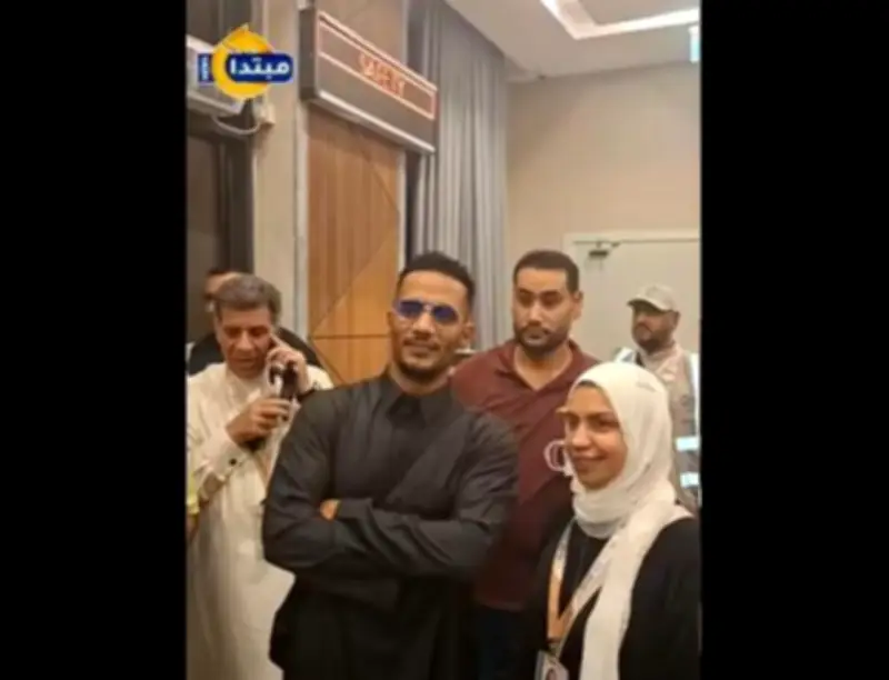 منى محمد رمضان بين حجاج السياحة في أبراج كدانة: فيديو