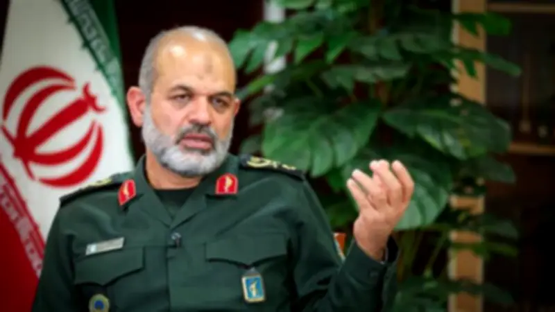 الحرس الثوري يهدد بكسر حصار مضيق هرمز عبر المفاوضات أو التحرك المباشر