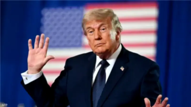 ترامب يعلن رفع الحصار البحري على إيران وفتح مضيق هرمز