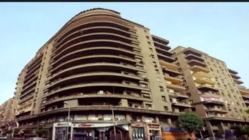 خالد عبد العزيز يكشف قصة عمارة الإيموبيليا: هرم مصر الرابع