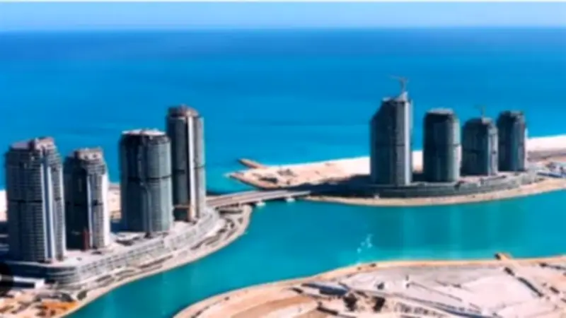 العلمين الجديدة: رجل مرور آلي وأبراج ذكية بمعايير عالمية