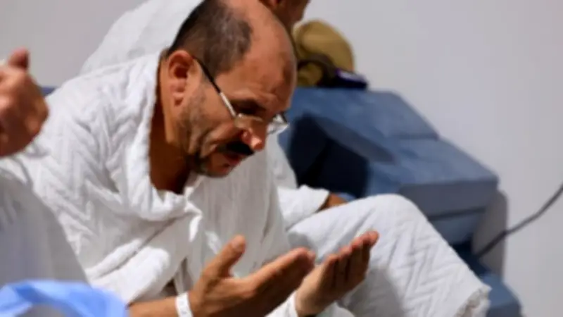 الحجاج يودعون المناسك في ثالث أيام التشريق ويؤدون طواف الوداع