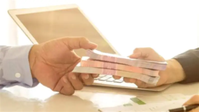 الحساب الجاري أم التوفير؟ مقارنة شاملة لاختيار الأنسب لك