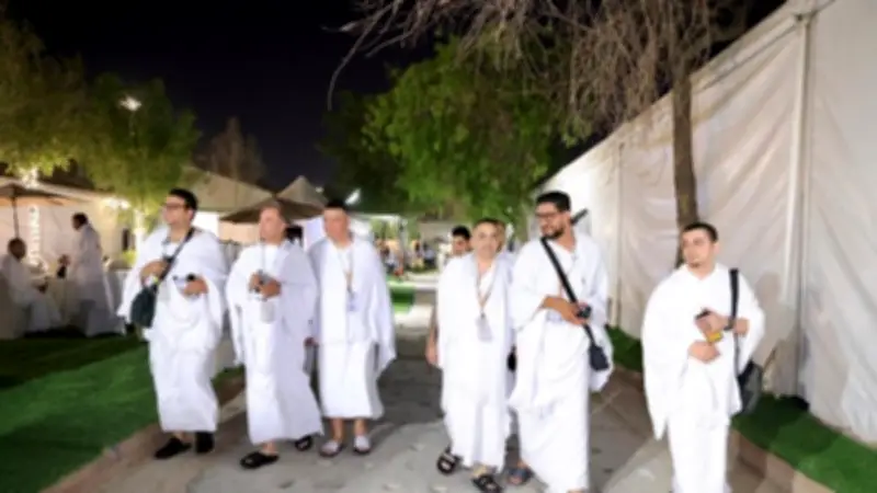 مناسك الحج في يوم التشريق الثالث: رمي الجمرات وطواف الوداع