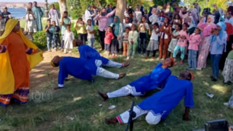 عروض فنية وثقافية في رابع أيام عيد الأضحى بحديقة فريال بأسوان