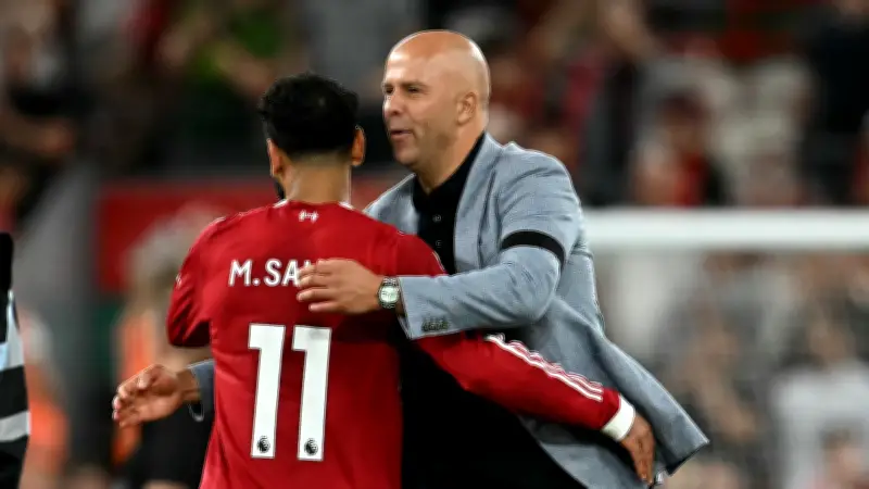 ليفربول يقيل آرني سلوت ويستقر على الإسباني إيراولا بديلاً