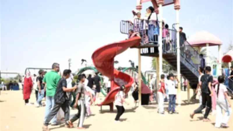 الملاهي متعة الصغار في رابع أيام عيد الأضحى بحديقة الأزهر