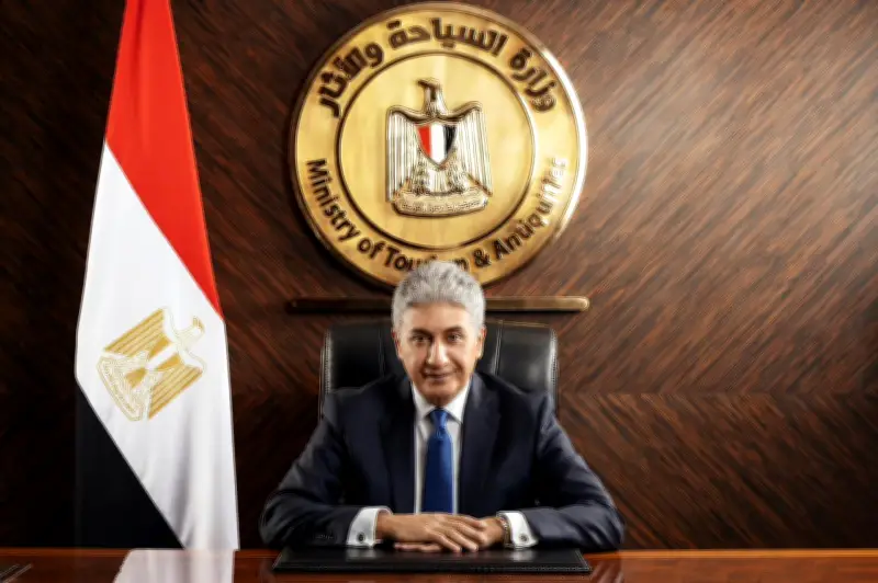 شريف فتحي: جائزة لبيّتكم الفضية تؤكد الدور المحوري للقطاع السياحي في خدمة الحجاج