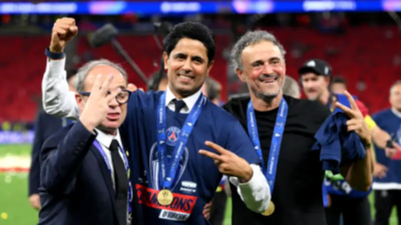 الخليفي يثير الجدل حول مستقبل إنريكي بعد الفوز بدوري الأبطال