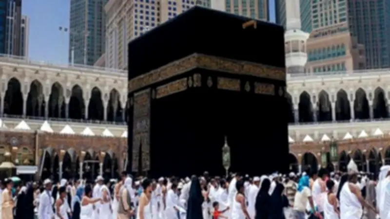 السعودية تستأنف إصدار تأشيرات العمرة عبر تطبيق نسك اعتباراً من اليوم